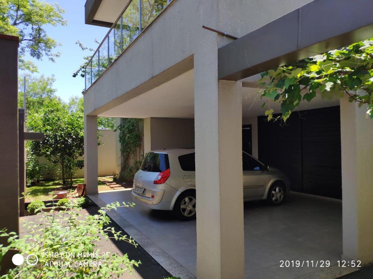 Villa Casa Moderna No Centro Proxima A Atracoes Turisticas Foz do Iguaçu Exterior foto
